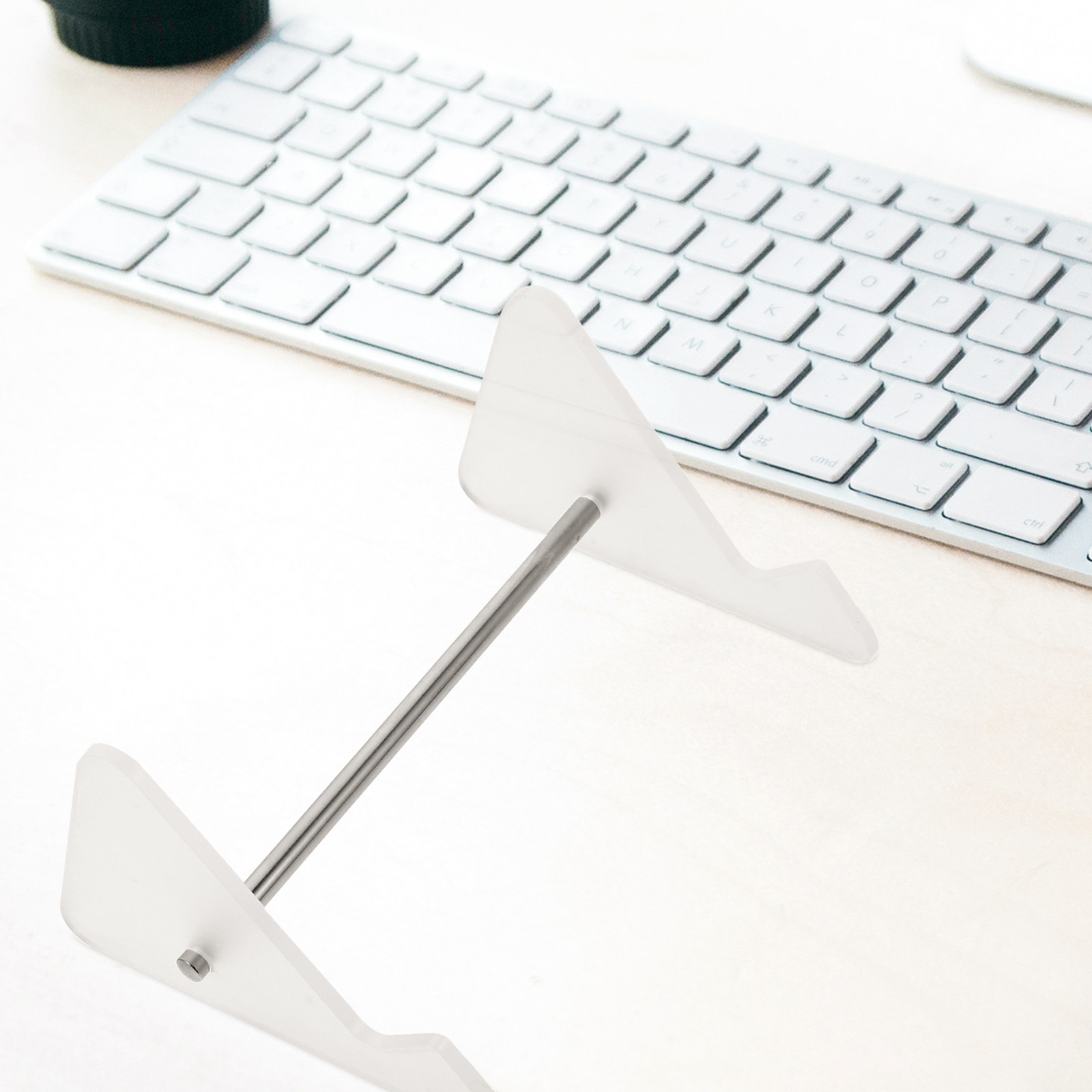 Gaming Accessories Desk - 투명 아크릴 키보드 스탠드 1단 모던